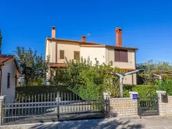 Bild zur gratis inserierten Ferienwohnung Wohnung "Maretic Mali" mit Terrasse.