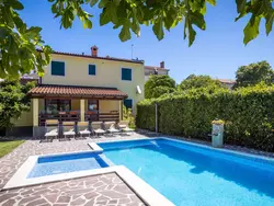 Bild zur gratis inserierten Ferienwohnung Ferienvilla "Vanja" mit privatem Pool.