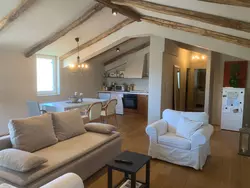 Bild zur gratis inserierten Ferienwohnung Dachgeschoss-Apartment Andemi in Istrien.