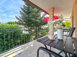 Bild zur gratis inserierten Ferienwohnung Wohnung 30m vom Meer entfernt für bis zu 6 Personen.