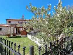 Bild zur gratis inserierten Ferienwohnung "Ariana" direkt am Strand.