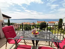 Bild zur gratis inserierten Ferienwohnung Wohnung in Crikvenica mit Terrasse und Meerblick.