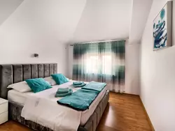 Bild zur gratis inserierten Ferienwohnung Wohnung für 6 Personen mit Balkon und Meerblick.