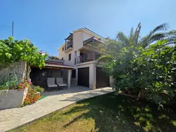 Bild zur gratis inserierten Ferienwohnung Studio-Apartment mit Terrasse.