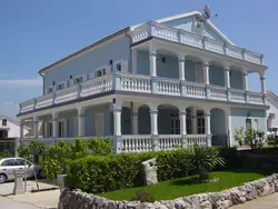 Bild zur gratis inserierten Ferienwohnung Schöne, geräumige Wohnung in der ersten Etage.