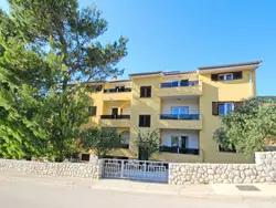 Bild zur gratis inserierten Ferienwohnung in Baška mit Eigenem Balkon.