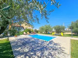 Bild zur gratis inserierten Ferienwohnung Wohnung für bis zu 6 Personen mit Schwimmbad.