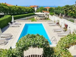 Bild zur gratis inserierten Ferienwohnung mit Pool.