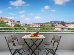 Bild zur gratis inserierten Ferienwohnung Wohnung "Brajdine - Ema" mit Balkon.