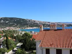 Bild zur gratis inserierten Ferienwohnung in Baška mit Eigenem Balkon.