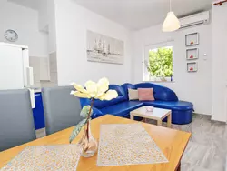 Bild zur gratis inserierten Ferienwohnung Wohnung in Baška mit Eigenem Balkon.