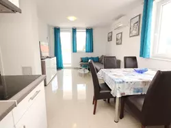 Bild zur gratis inserierten Ferienwohnung Wohnung in Baška mit Eigenem Balkon.