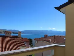 Bild zur gratis inserierten Ferienwohnung Wohnung in Baška mit Eigenem Balkon.