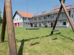 Bild zur gratis inserierten Ferienwohnung Gesamtes Ferienhaus in Buchenberg mit Grill, Garten und Terrasse.