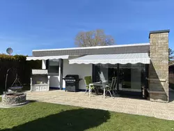 Ferienhaus Freistehendes Ferienhaus in Tossens mit Terrasse in Butjadingen - 4 Personen, Hund nicht erlaubt