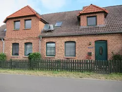 Bild zur gratis inserierten Ferienwohnung Gemütliches Ferienhaus mit Terrasse und Grill.