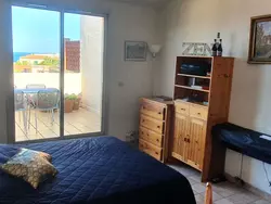 Bild zur gratis inserierten Ferienwohnung Kleines Studio mit tollem Blick auf das Meer.