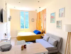 Bild zur gratis inserierten Ferienwohnung in Rochefort mit Garten und Terrasse.