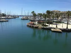 Bild zur gratis inserierten Ferienwohnung Côte d'Azur in Port Fréjus Rez de Jardin 65m2.