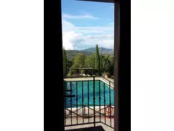 Bild zur gratis inserierten Ferienwohnung Anwesen mit Balkon.