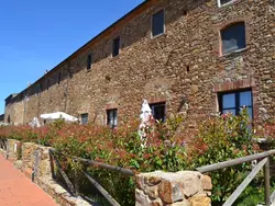 Bild zur gratis inserierten Ferienwohnung Zwei-Zimmer-Wohnung mit Garten.