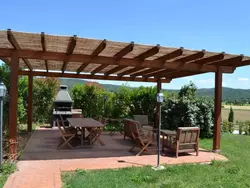 Bild zur gratis inserierten Ferienwohnung Superior Drei-Zimmer-Wohnung mit Garten und Pavillon.