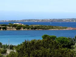 Bild zur gratis inserierten Ferienwohnung Wohnung in Calasetta mit Grill und Garten.