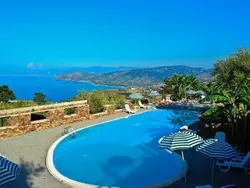 Bild zur gratis inserierten Ferienwohnung Die Villa Benincasa Wohnung mit Meerblick.