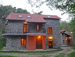 Bild zur gratis inserierten Ferienwohnung Giusvalla Deluxe Forest 3 Etagen Villa.