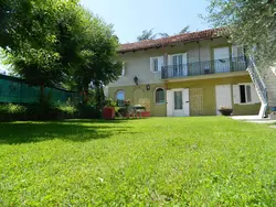 Bild zur gratis inserierten Ferienwohnung Haus "Badinot" mit privatem Garten und Grill.