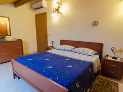 Bild zur gratis inserierten Ferienwohnung 'Montagna' mit Terrasse.