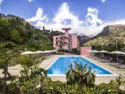 Bild zur gratis inserierten Ferienwohnung in Letojanni mit Terrasse.