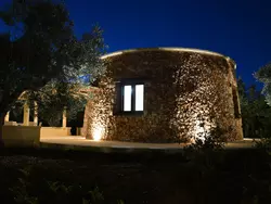 Bild zur gratis inserierten Ferienwohnung I FURNEDDHRI - Wohnstruktur bestehend aus 4 Trulli mit Schwimmbad.