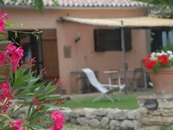 Bild zur gratis inserierten Ferienwohnung Unabhaengige Wohnung in Amelia mit Garten, Grill.