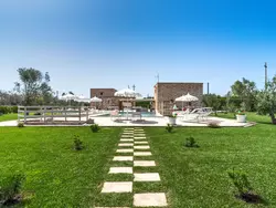 Bild zur gratis inserierten Ferienwohnung Wohnung 'Laurel Unit' mit Privatparkplatz.