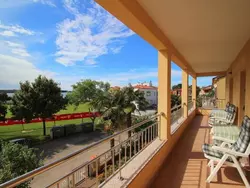 Bild zur gratis inserierten Ferienwohnung Wohnung "Vita" mit Blick auf das Wasser.