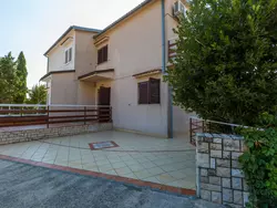 Bild zur gratis inserierten Ferienwohnung JULIA - SELCE 1 / HR-10014-03.