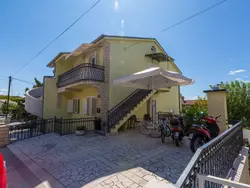 Bild zur gratis inserierten Ferienwohnung STIVIC 1 / HR-08046-02.