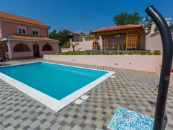 Bild zur gratis inserierten Ferienwohnung VILLA CRIKVENICA CH / HR-09486-03.