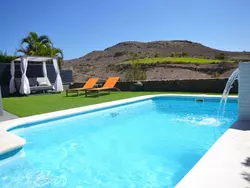 Bild zur gratis inserierten Ferienwohnung Villa für 4 Personen mit Schwimmbad und balinesischem Bett V03GC.