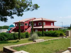 Bild zur gratis inserierten Ferienwohnung Unterkunft in einer Residenz, in der Nähe des Meeres, Schwimmbad.