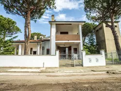 Bild zur gratis inserierten Ferienwohnung Haus in Lido Di Volano mit Terrasse, Garten und Grillplatz.