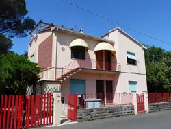 Bild zur gratis inserierten Ferienwohnung Große Wohnung in Mazzanta mit Schöner Terrasse.