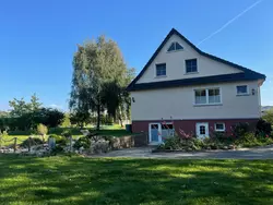 Bild zur gratis inserierten Ferienwohnung Rügenferienhaus Souterrain.