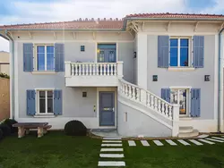 Bild zur gratis inserierten Ferienwohnung Schicke und moderne Wohnung im Stadtzentrum.