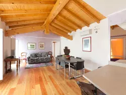 Bild zur gratis inserierten Ferienwohnung Loft in San Felice Del Benaco mit Terrasse.