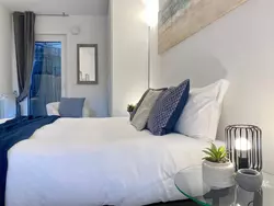 Bild zur gratis inserierten Ferienwohnung Casa Rosa Tre, 45 Quadratmeter Wohnung und Parkplatz.