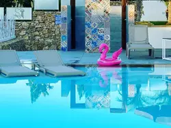 Bild zur gratis inserierten Ferienwohnung Wohnung Glicine mit Schwimmbad und Meerblick.