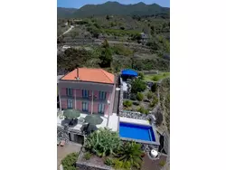 Bild zur gratis inserierten Ferienwohnung Nettes Ferienhaus in Tijarafe mit Privatem Pool und Panoramablick.