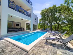 Bild zur gratis inserierten Ferienwohnung "Villa Modruna" mit privatem Pool.